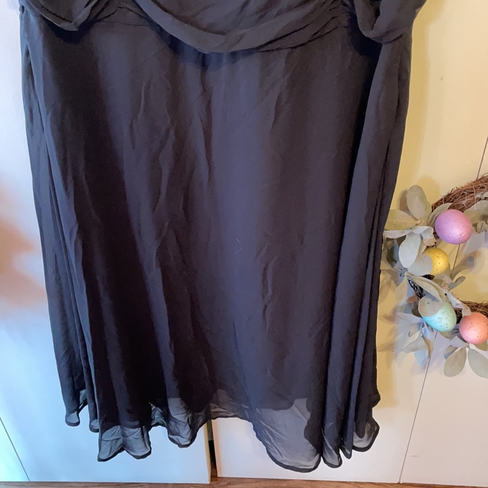 LBD - Picture 3 of 5